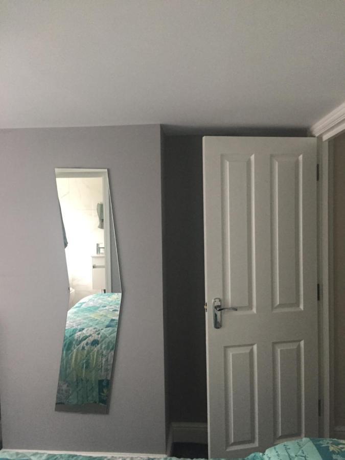 Home Away From Home Croydon Luaran gambar