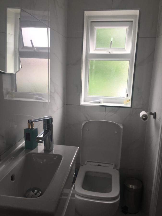 Home Away From Home Croydon Luaran gambar